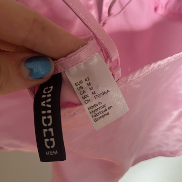 H&M tie tank top - Picture 2 of 5